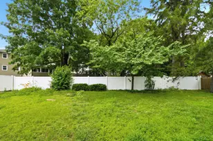141 Donald St, Manchester, NH 03102 - Photo 35