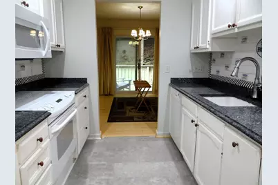 31 Pleasant Street #52, Lebanon, NH 03784 - Photo 11