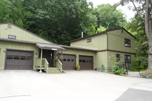 31 Pleasant St, Lebanon, NH 03784 - Photo 1