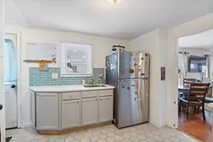 30 Whittier St, Dover, NH 03820 - Photo 11