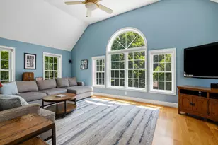 13 Robinson St, Brentwood, NH 03833 - Photo 15