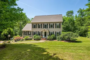 13 Robinson St, Brentwood, NH 03833 - Photo 5
