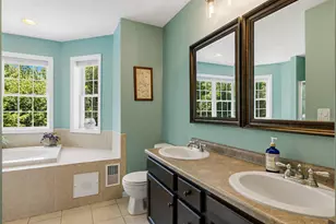 13 Robinson St, Brentwood, NH 03833 - Photo 25