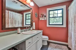 70 Wellesley Dr, Milford, NH 03055 - Photo 21