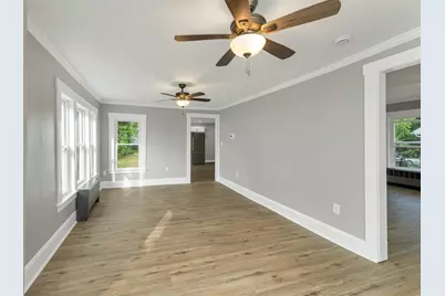 17 Charles Street, Franklin, NH 03235 - Photo 15