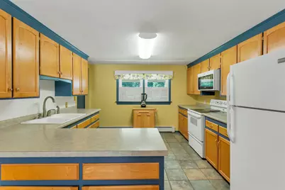 28 Hillcrest Drive, Laconia, NH 03246 - Photo 9