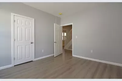100 Oak Street, Laconia, NH 03246 - Photo 21
