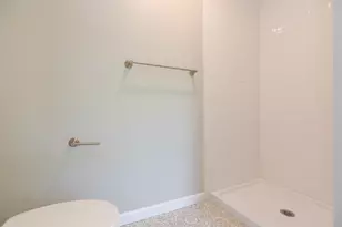 100 Oak St, Laconia, NH 03246 - Photo 31