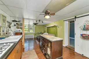 519 N Main St, Wolfeboro, NH 03894 - Photo 37