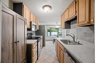 802 Piscassic St, Newmarket, NH 03857 - Photo 5