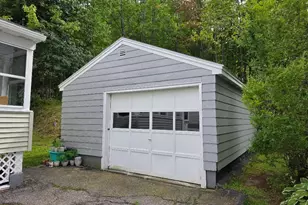 332 Grafton St, Berlin, NH 03570 - Photo 3