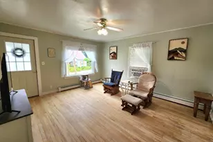 332 Grafton St, Berlin, NH 03570 - Photo 11