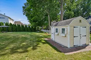 27 Lexington Ave, Manchester, NH 03104 - Photo 43