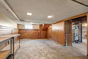 133 N Adams St, Manchester, NH 03104 - Photo 45