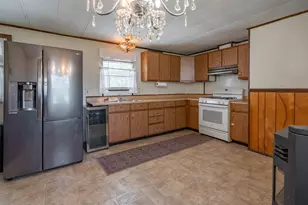 6 Embassy Ave, Hooksett, NH 03106 - Photo 7