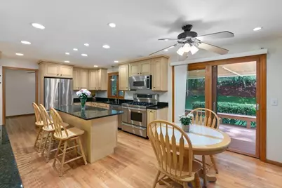 5 Plaza Avenue, Hudson, NH 03051 - Photo 11
