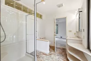 365 Kearney Cir, Manchester, NH 03104 - Photo 27