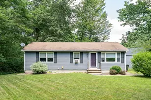 7 Woods Ave, Londonderry, NH 03053 - Photo 1