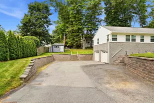 67 Dublin Ave, Nashua, NH 03063 - Photo 27