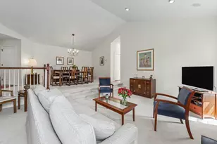 27 Gleneagle Dr, Bedford, NH 03110 - Photo 13