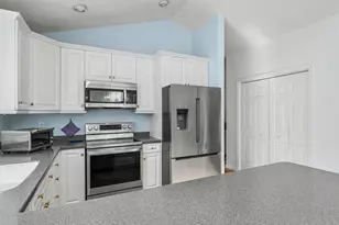 27 Gleneagle Dr, Bedford, NH 03110 - Photo 21