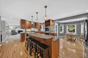 23 Merrymeeting Dr, Merrimack, NH 03054 - Photo 5