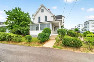 383 Wilson St, Manchester, NH 03103 - Photo 1