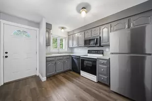 64 Shelburne Rd, Merrimack, NH 03054 - Photo 11