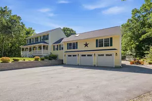 125 Walnut Hill Rd, Derry, NH 03038 - Photo 1