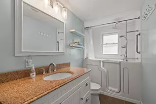 10 Wentworth St, Nashua, NH 03060 - Photo 11