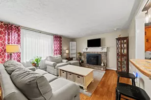 10 Wentworth St, Nashua, NH 03060 - Photo 3