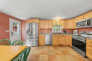 10 Wentworth St, Nashua, NH 03060 - Photo 9