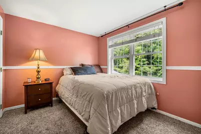 4 Squamscott Avenue, Derry, NH 03038 - Photo 15