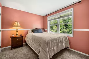 4 Squamscott Ave, Derry, NH 03038 - Photo 15