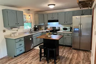 196 Tanglewood Dr, Henniker, NH 03242 - Photo 15