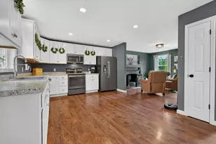 62 Cobblestone Dr, Epsom, NH 03234 - Photo 17