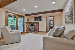 24 Cricket Hill Dr, Amherst, NH 03031 - Photo 19