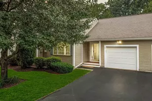 35 Forrest St, Hampstead, NH 03826 - Photo 1