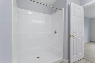 8 Canterberry Ct, Hudson, NH 03051 - Photo 27