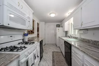 82 Winterwood Drive, Londonderry, NH 03053 - Photo 11