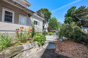 356 Pearl St, Manchester, NH 03104 - Photo 3