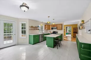 11 Hedman Ln, Temple, NH 03084 - Photo 5
