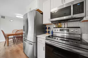 80 Charlotte St, Manchester, NH 03103 - Photo 11