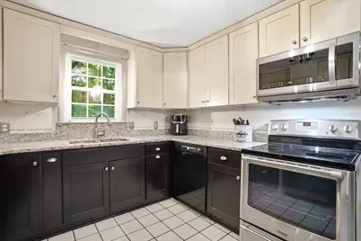 590 Laydon Street, Manchester, NH 03109 - Photo 9