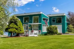 107 Shore Dr, Salem, NH 03079 - Photo 1