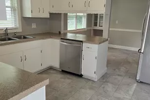 4 Forest Hills Dr, Nashua, NH 03060 - Photo 5