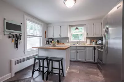 88 Newgate Circle, Manchester, NH 03102 - Photo 7
