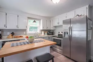 88 Newgate Cir, Manchester, NH 03102 - Photo 7
