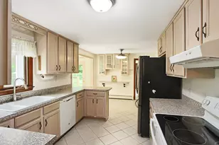 26 Ministerial Dr, Merrimack, NH 03054 - Photo 5