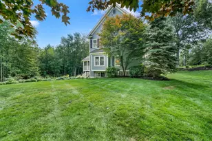 35 Colonel Daniels Dr, Bedford, NH 03110 - Photo 37